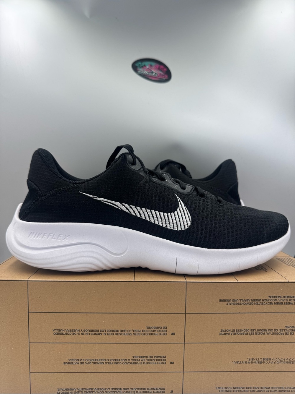 Nike Flex Experience Run 11 NN Black White BRAND NEW Size 11.5